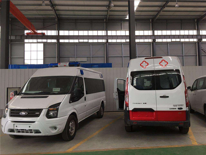 廣州救護車廠家跟你聊聊為什么無人避讓救護車？01